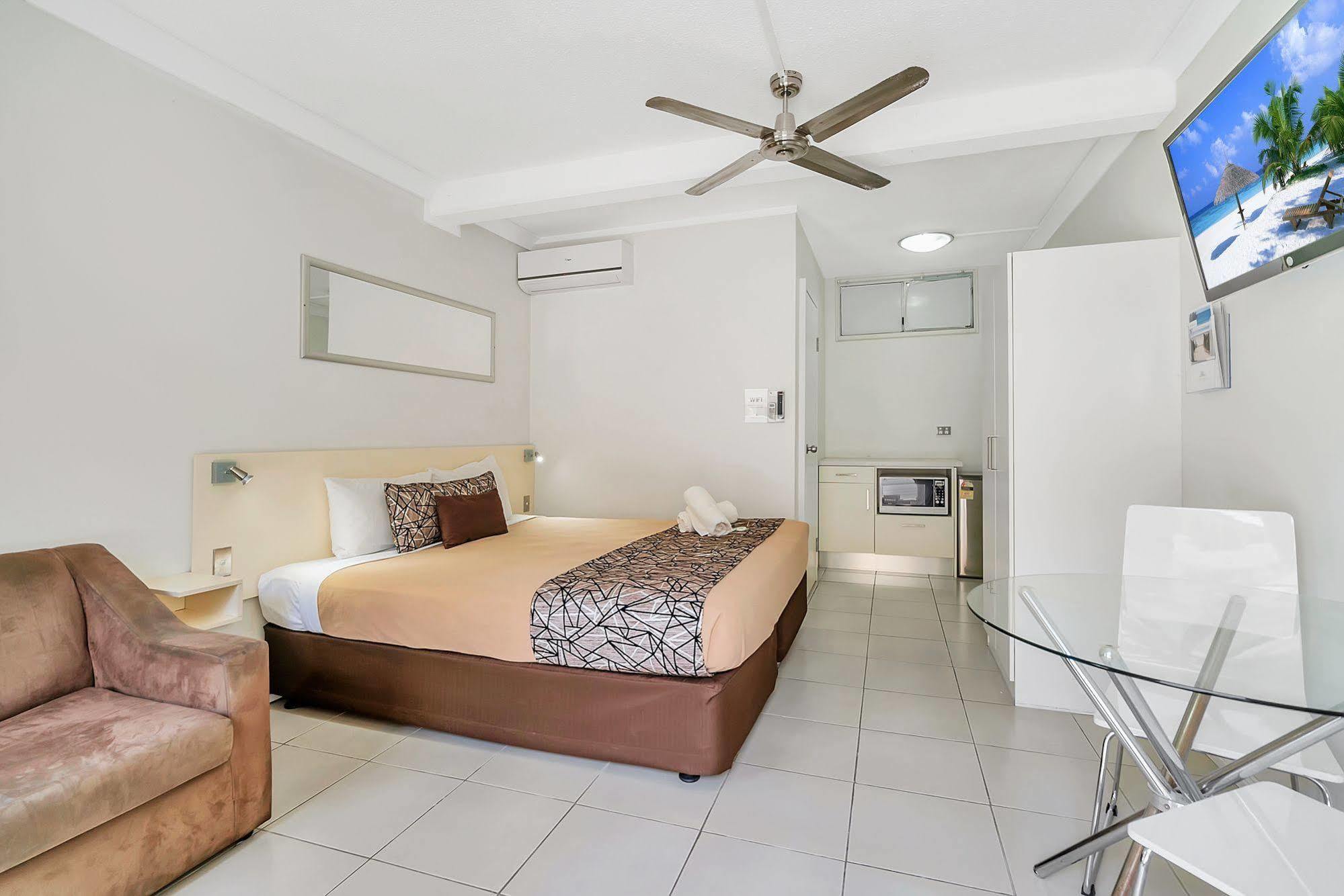 Surf Beach Motel Coffs Кофс Харбър Екстериор снимка